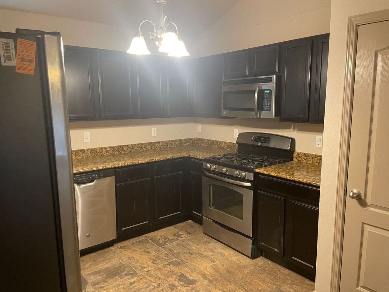 5017 Copper Ranch Ave - Photo 4 of 9