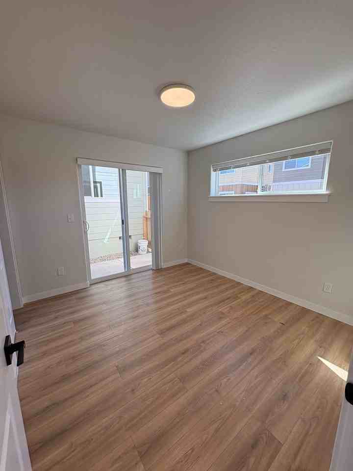 1170 Woodrow Ln - Photo 4 of 14