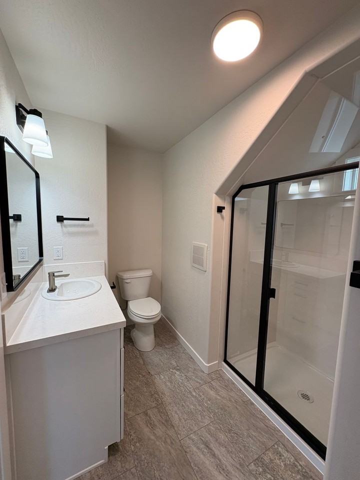 1170 Woodrow Ln - Photo 5 of 14
