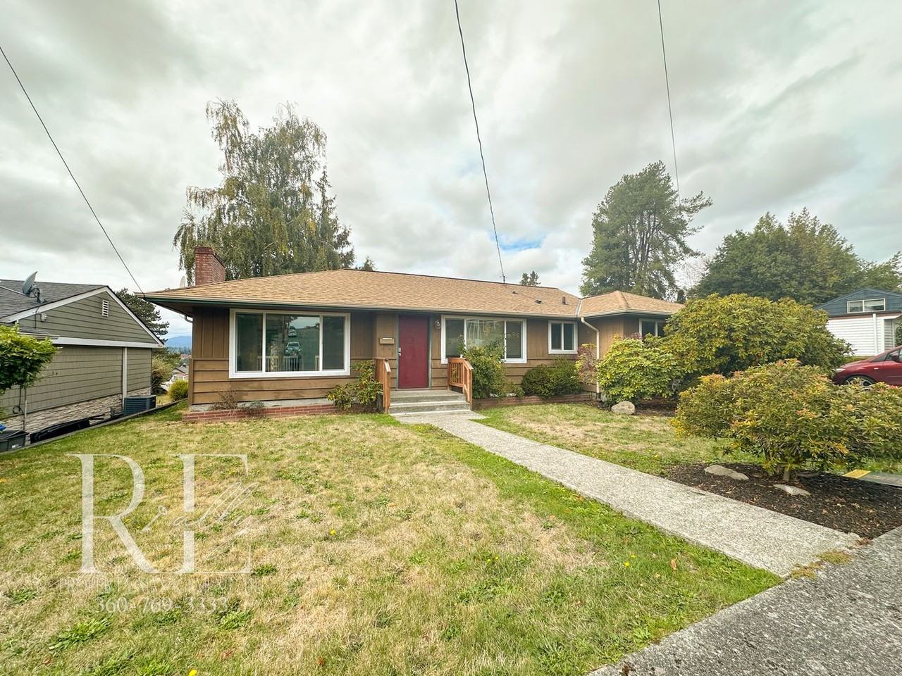 1701 Pitt Ave - Photo 2 of 42