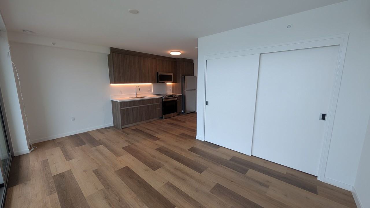 1500 Rycroft St #1910R - Photo 5 of 25