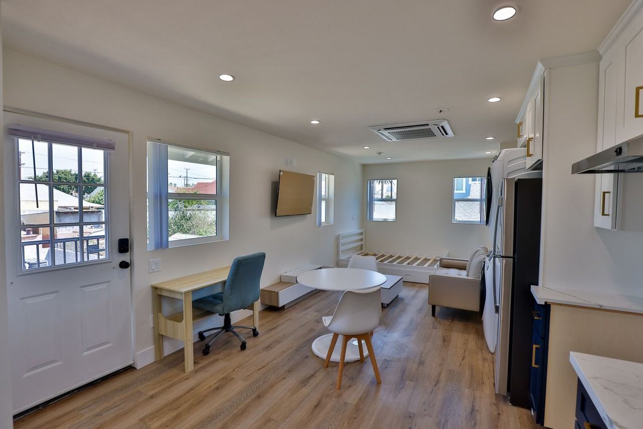 EI-USC 1237 - Photo 7 of 23