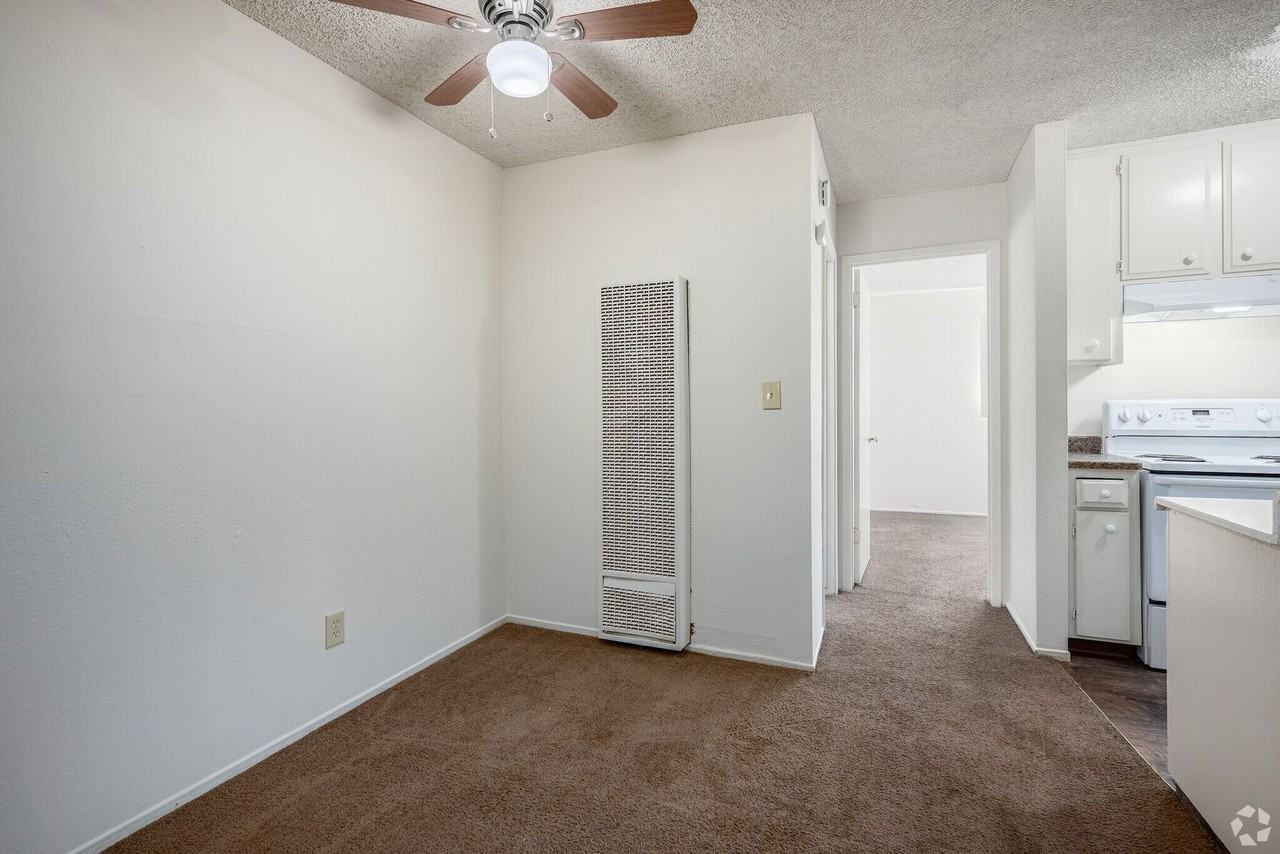 Rivergate Apartments - Photo 3 of 5