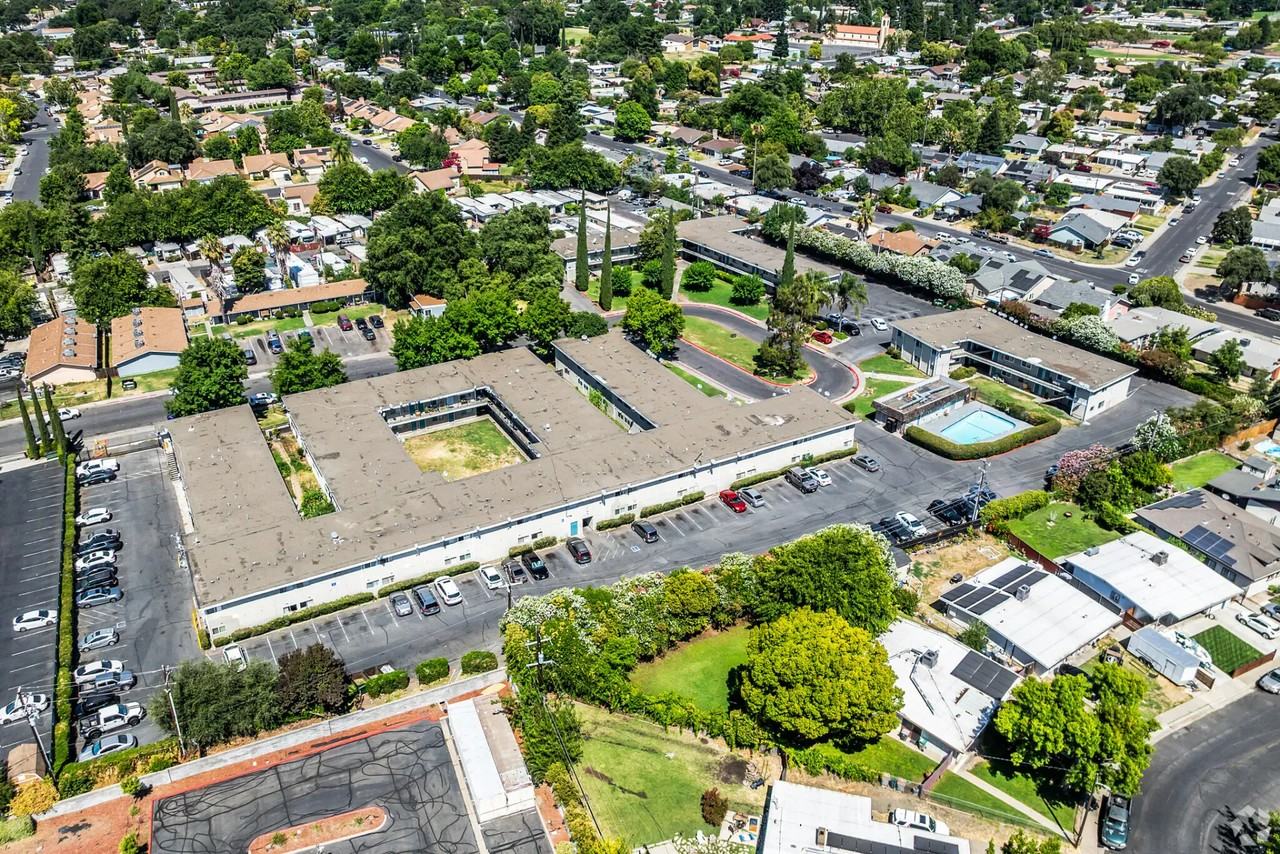 Rivergate Apartments - Photo 4 of 5