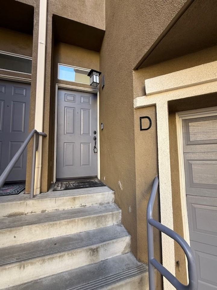 3405 S Main St #D - Photo 3 of 40