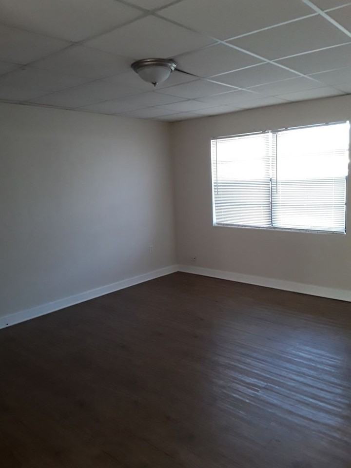 120 Laurel Oak St - Photo 2 of 12