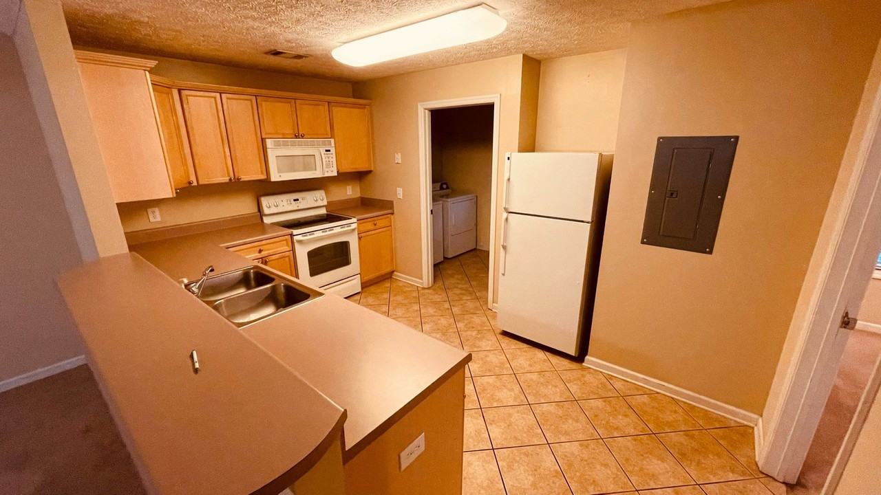 402 W Glenn Ave #301B - Photo 3 of 14