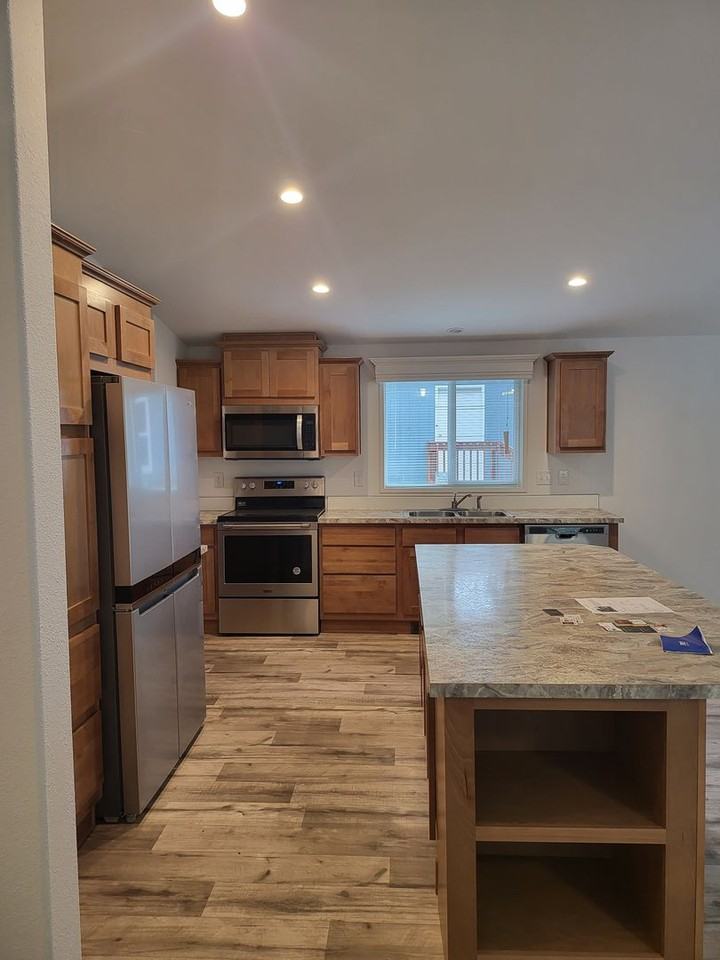 418 Queen Ave - Photo 3 of 15