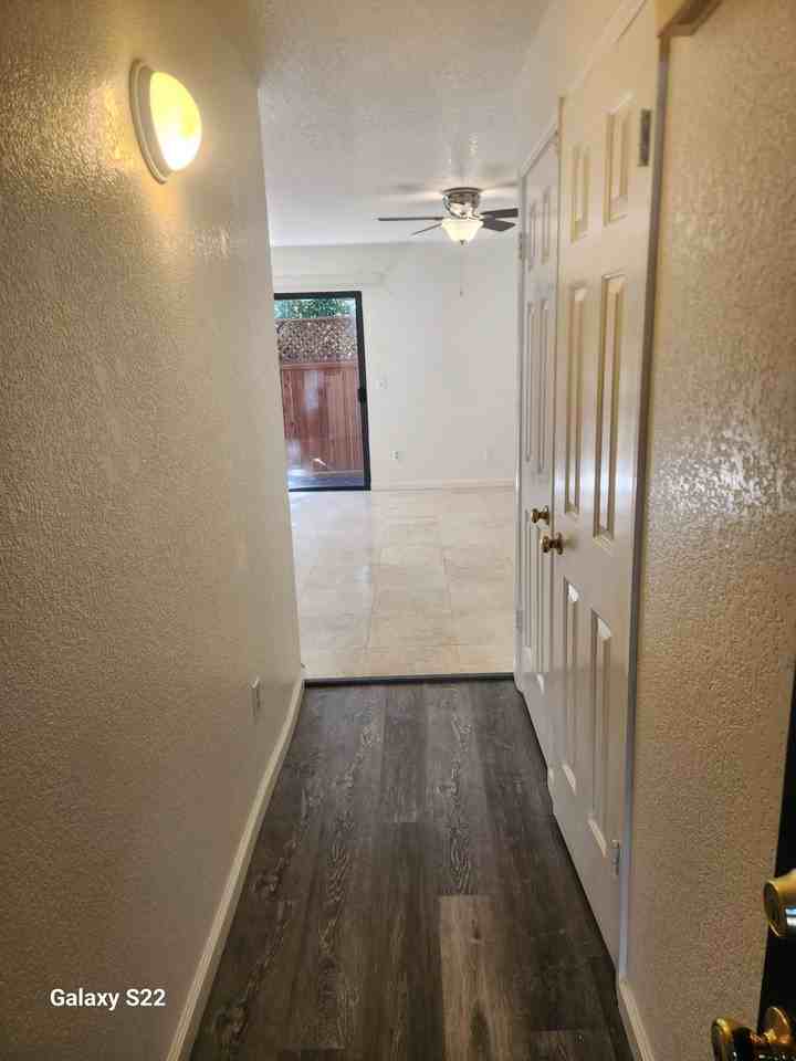 1960 Windmill Cir - Photo 5 of 21