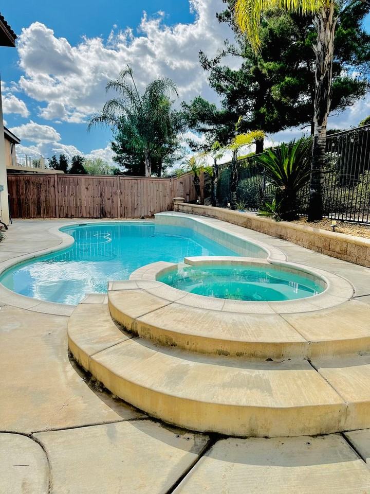 29140 Wrangler Dr - Photo 2 of 50