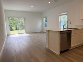 523 Holly Lakes Dr - Photo 1 of 1