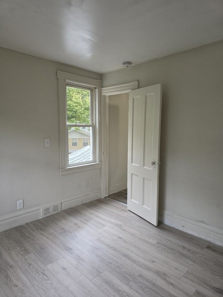 983 Portland Ave #2 - Photo 7 of 26