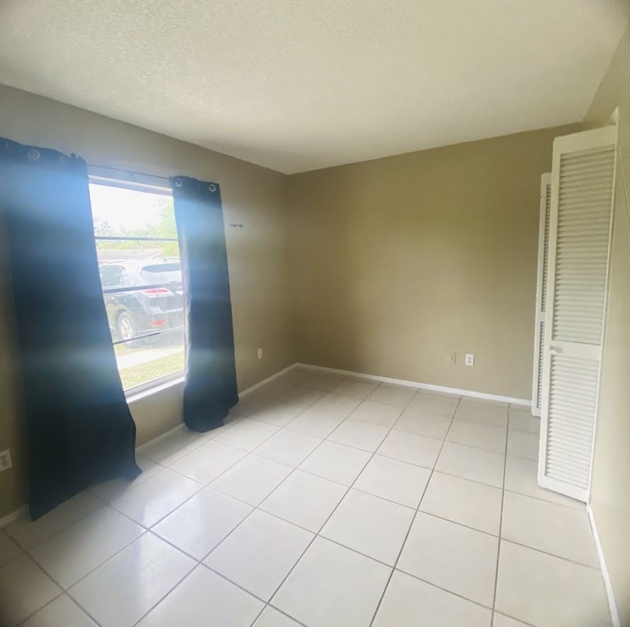 932 Beau Ct #932 - Photo 4 of 12