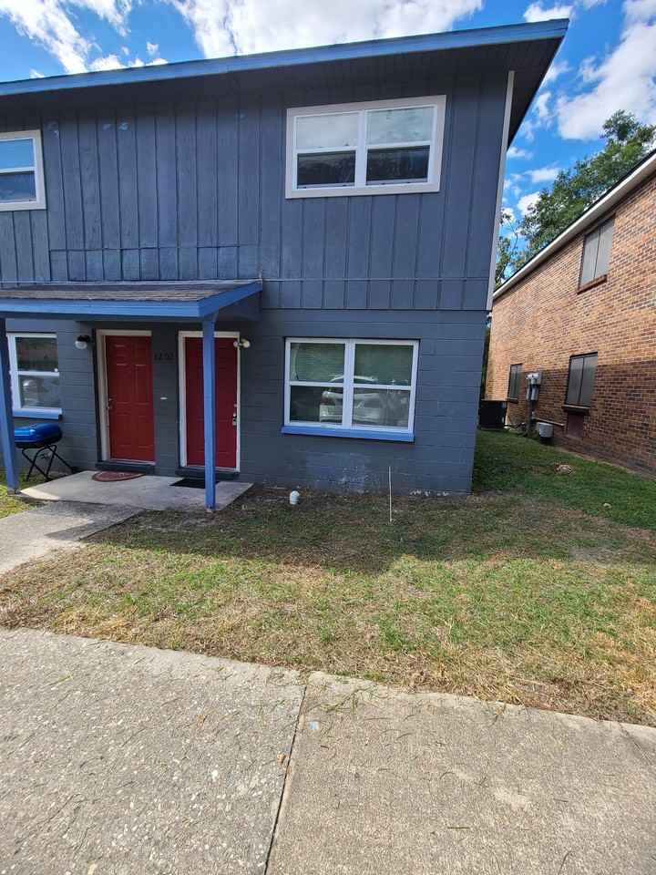 3202 Sw 26th Way #A - Photo 2 of 16