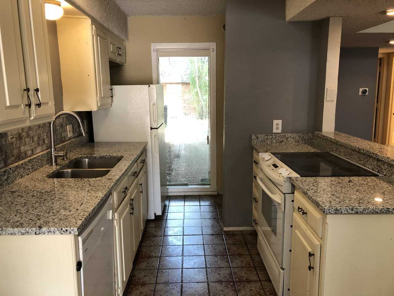 2015 Fleur De Lis Ct #NA - Photo 4 of 13