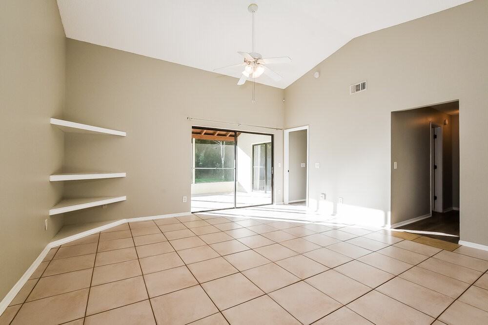 1027 Covington St - Photo 3 of 16