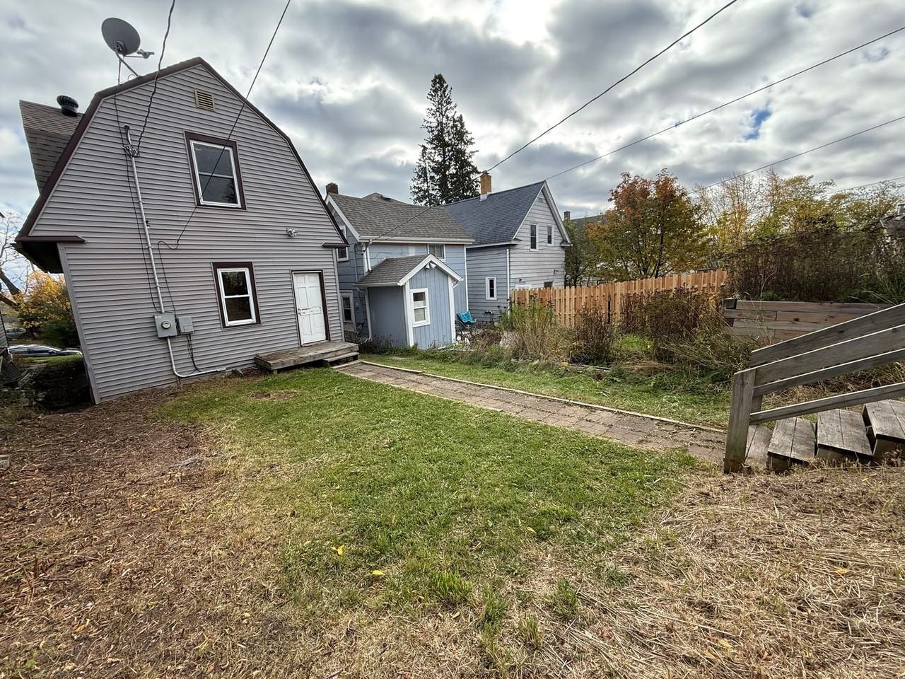 1623 East 5th Street - Photo 3 of 23