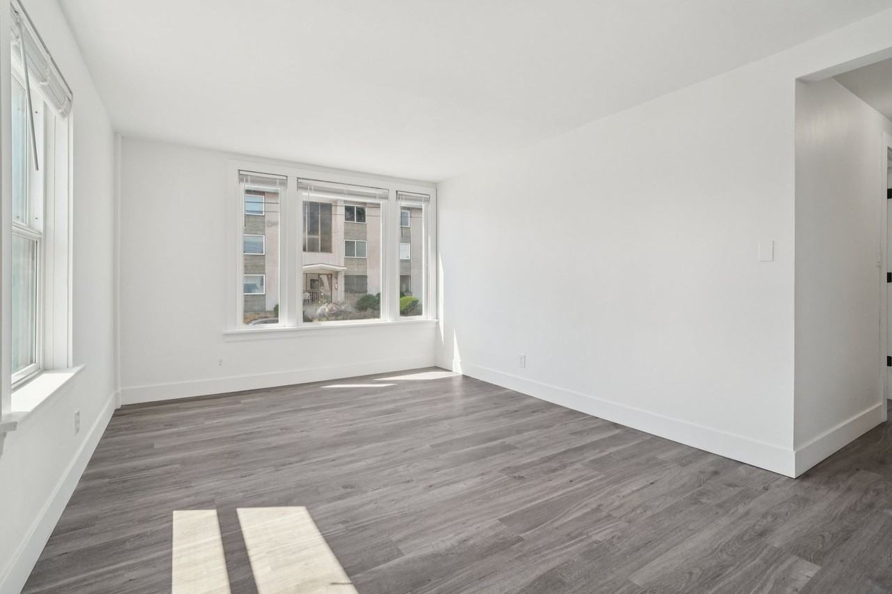 6700 24th Ave Nw - Photo 4 of 24