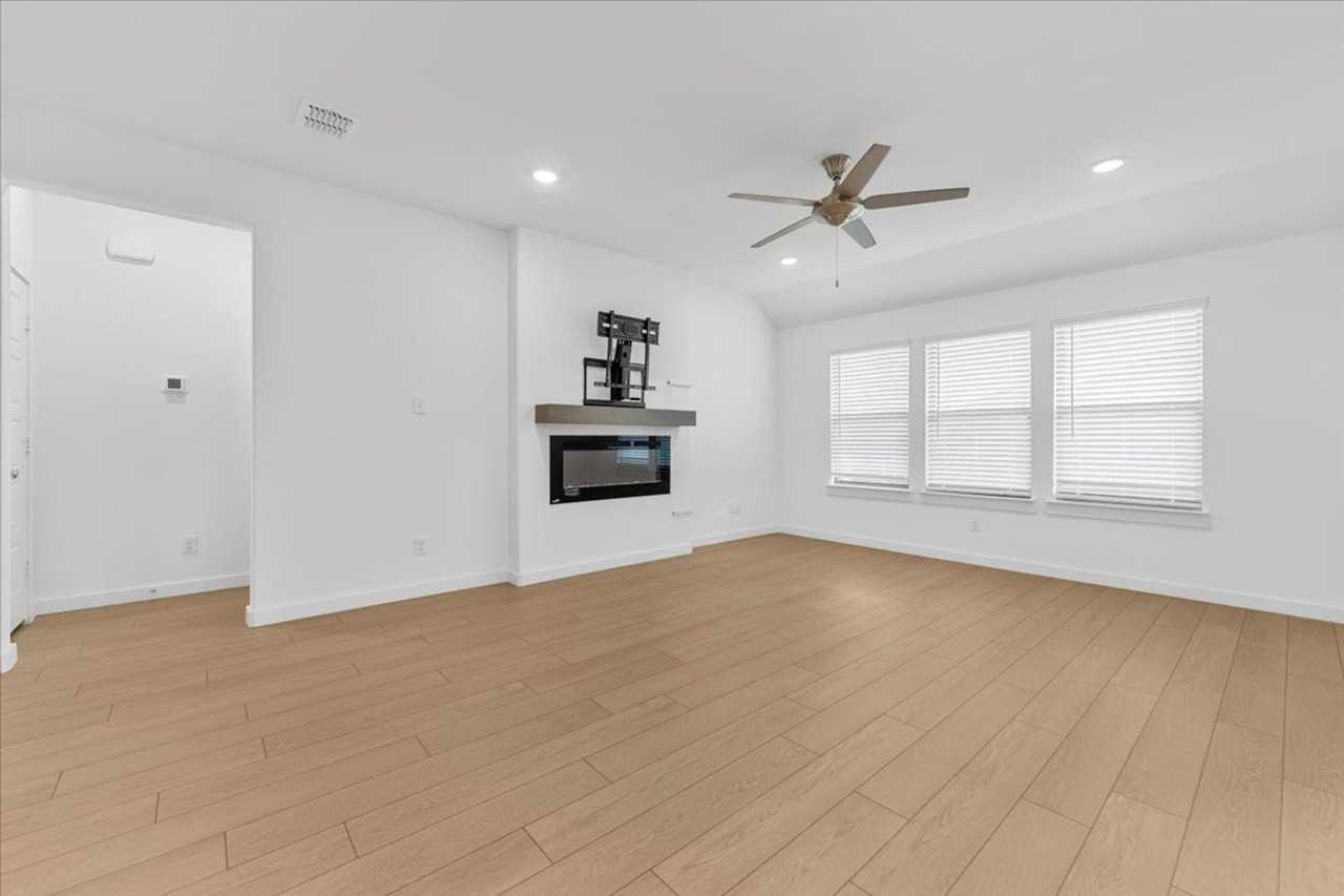 3709 Palo Pinto Drive - Photo 2 of 40