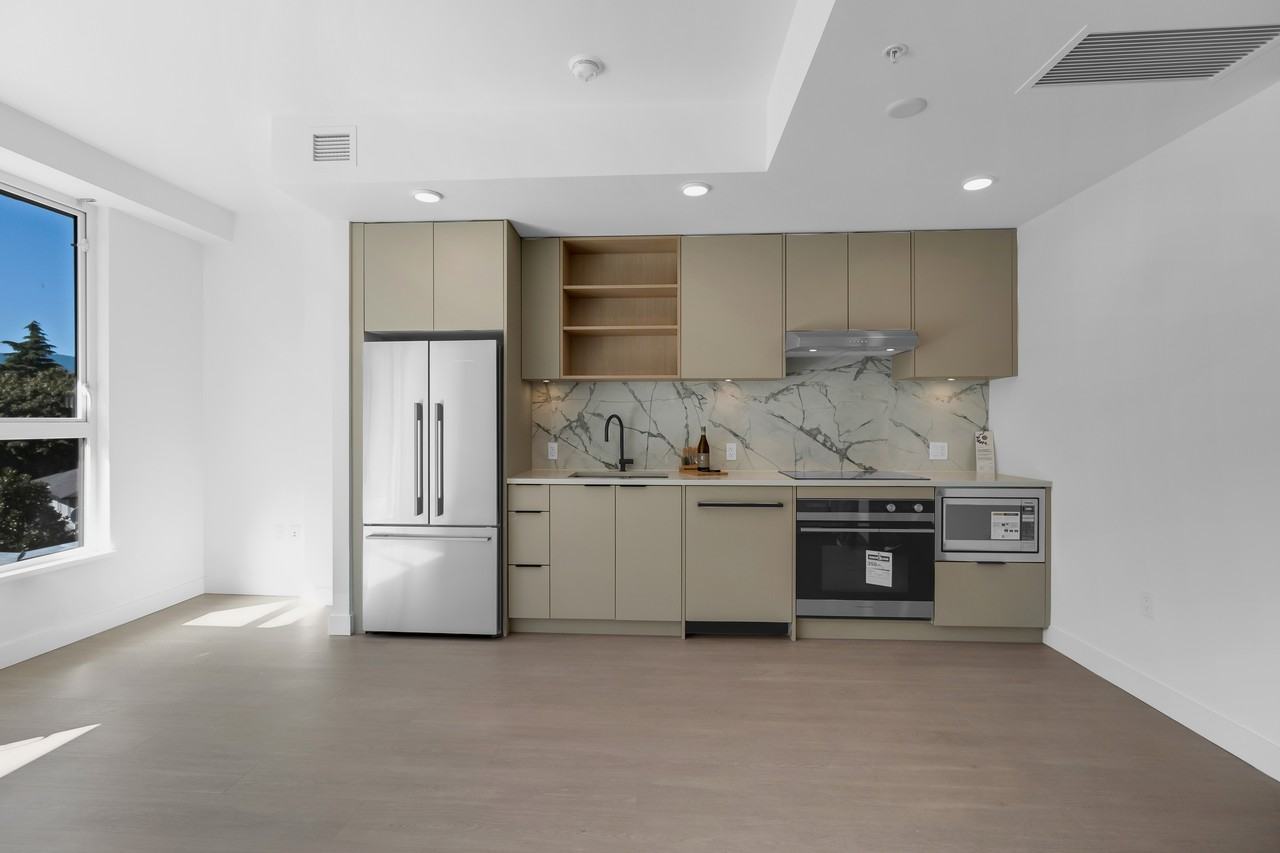 333 Saint Davids Avenue #301 - Photo 2 of 32