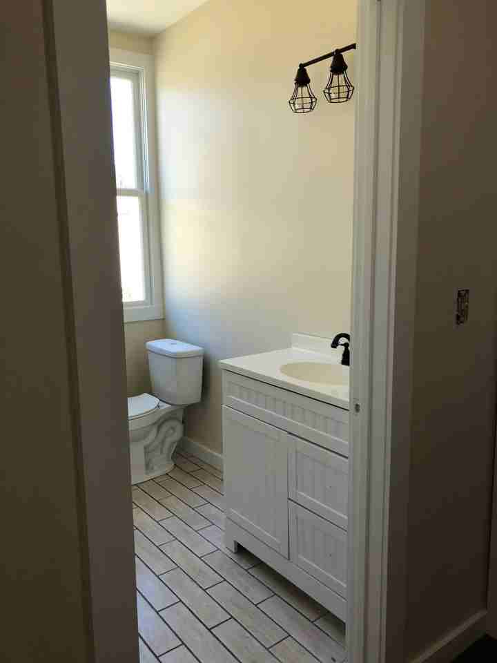 318 Catawba St - Photo 3 of 4