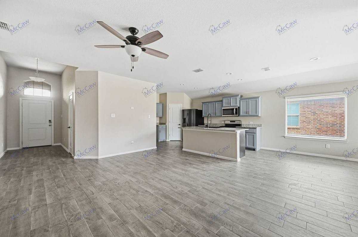 405 Houndstooth Drive - Photo 2 of 10