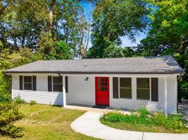 featured image of 2249 Knollcrest Ln