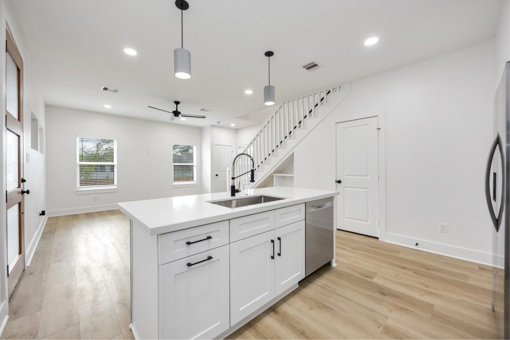 3327 Cornell St #B - Photo 7 of 24