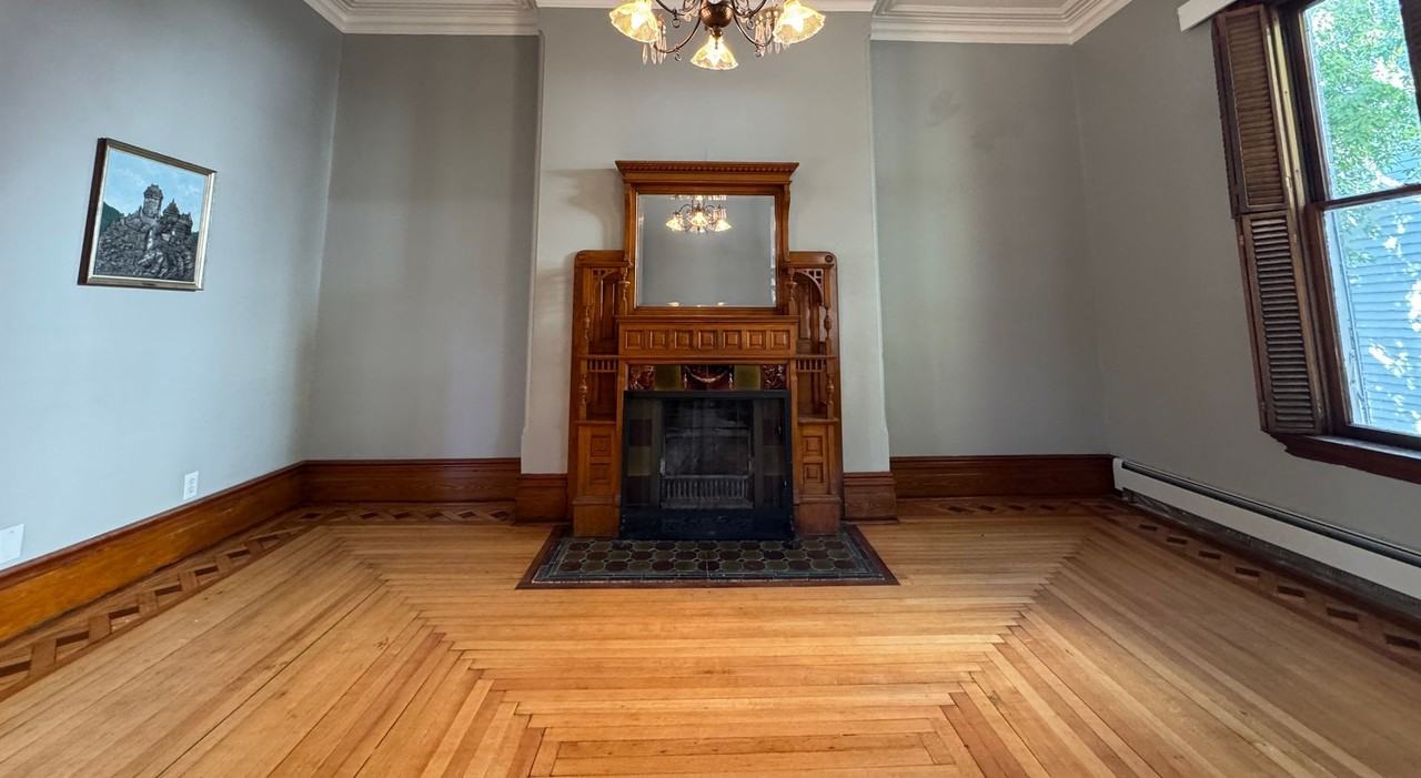 349 6th Ave S - Photo 4 of 14