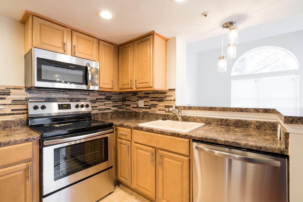 10403 Beacon Ridge Dr #1 - Photo 2 of 22