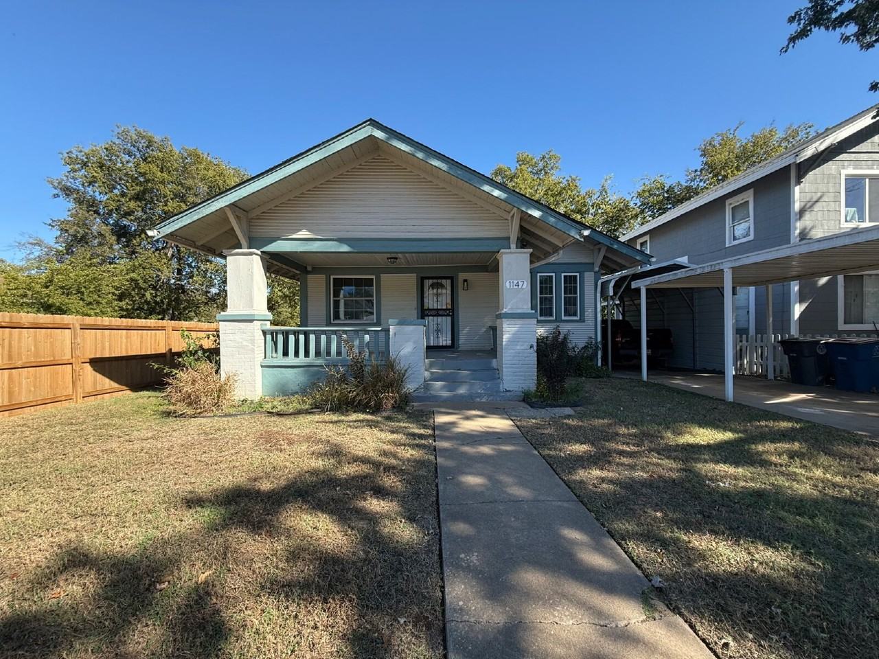 1147 N Main St - Photo 2 of 23