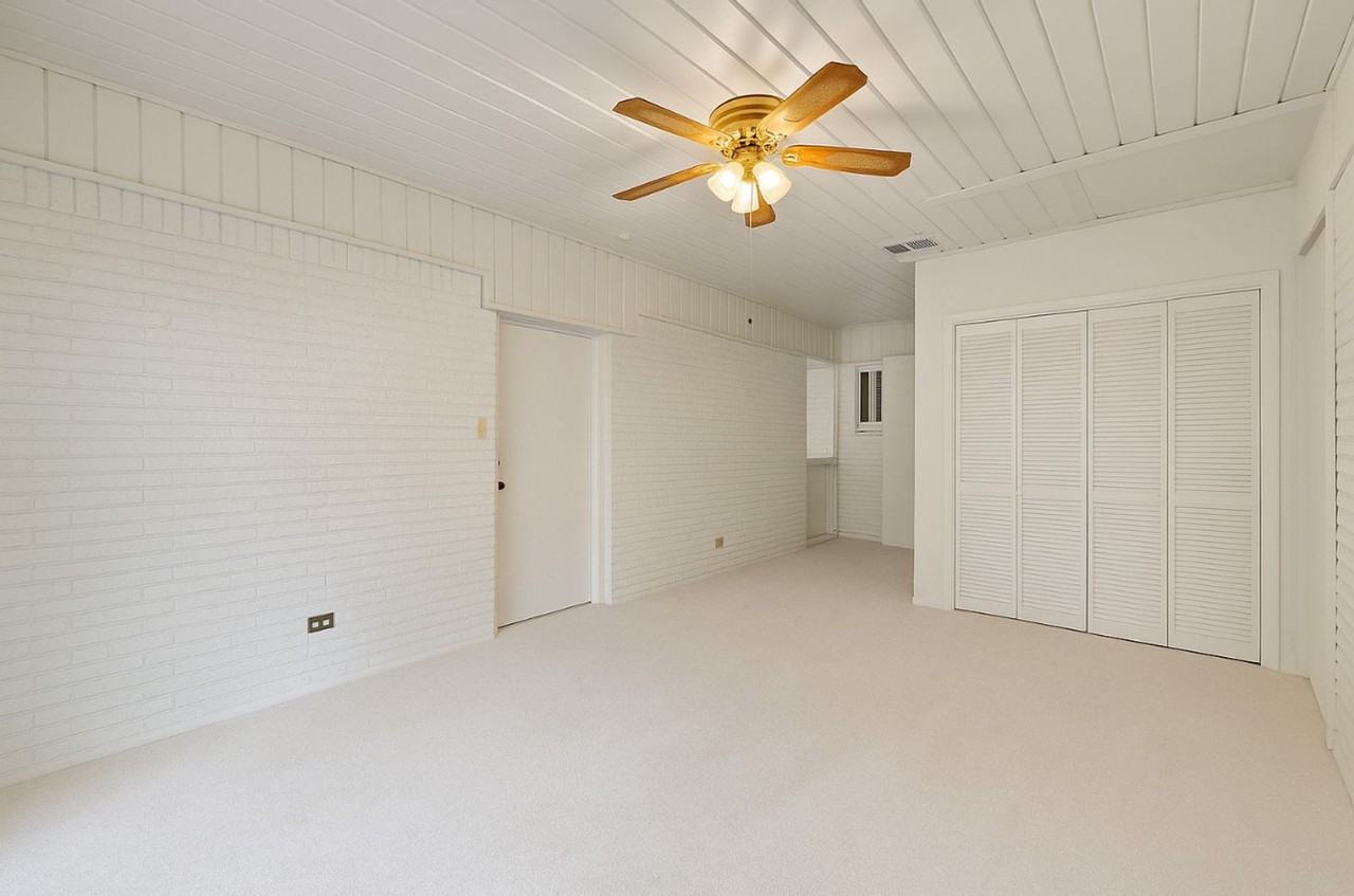 1502 Westcrest Dr - Photo 3 of 19