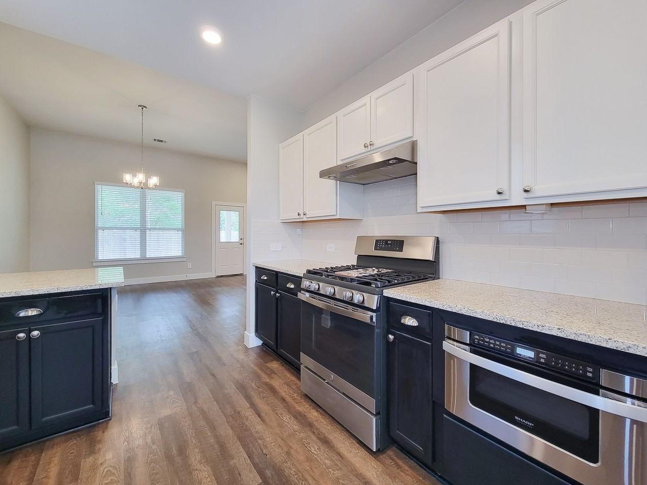 423 Black Walnut Drive - Photo 4 of 47