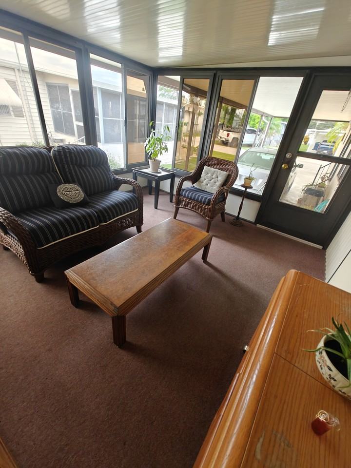 1002 51st Avenue Plaza West #NA - Photo 2 of 15