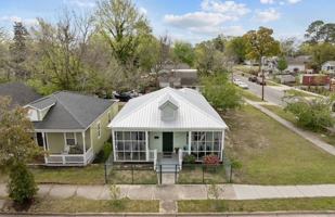 featured image of 1204 Castle St #NA