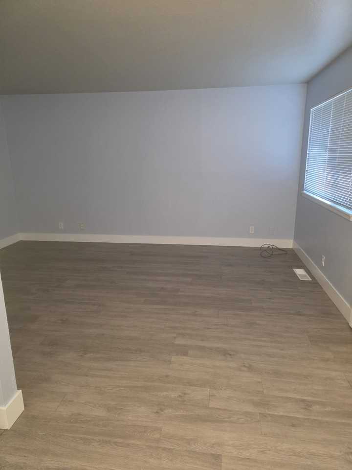 342 Main St #4 - Photo 2 of 7