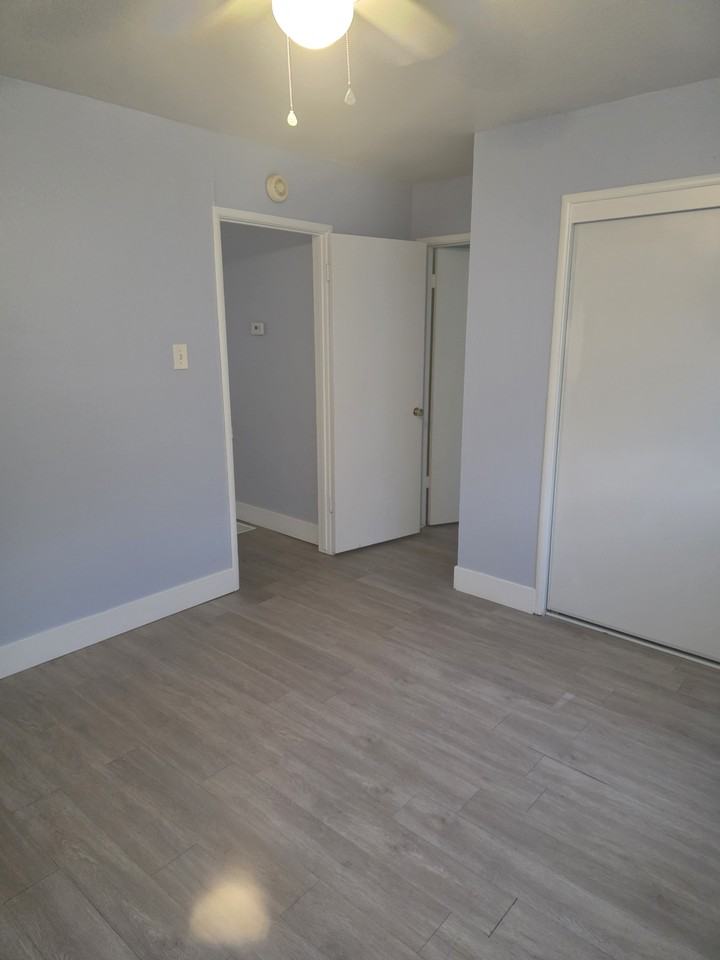 342 Main St #4 - Photo 3 of 7