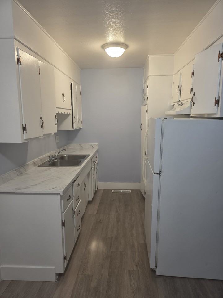 342 Main St #4 - Photo 6 of 7