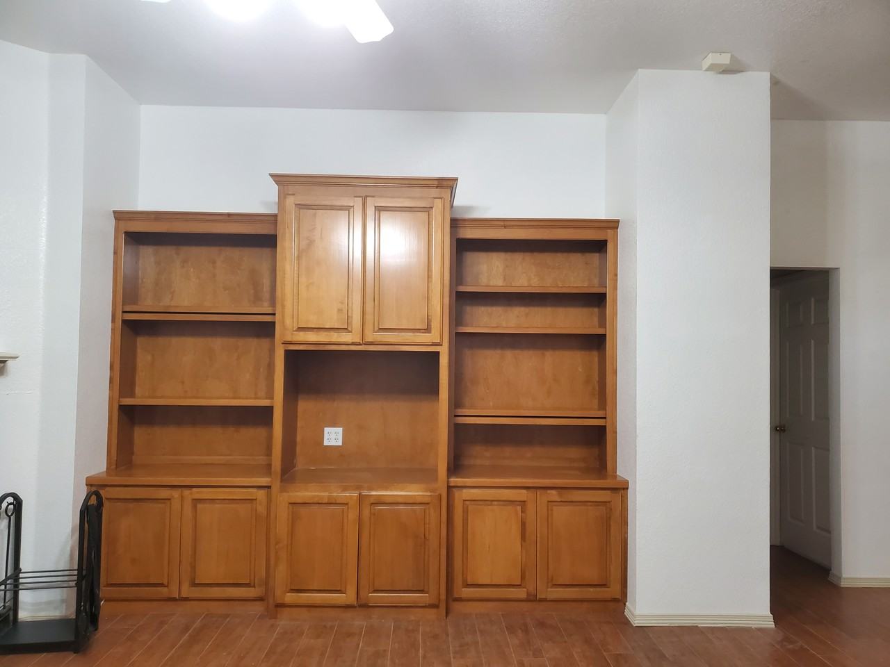 6812 Coldwater Canyon Rd #NA - Photo 2 of 25