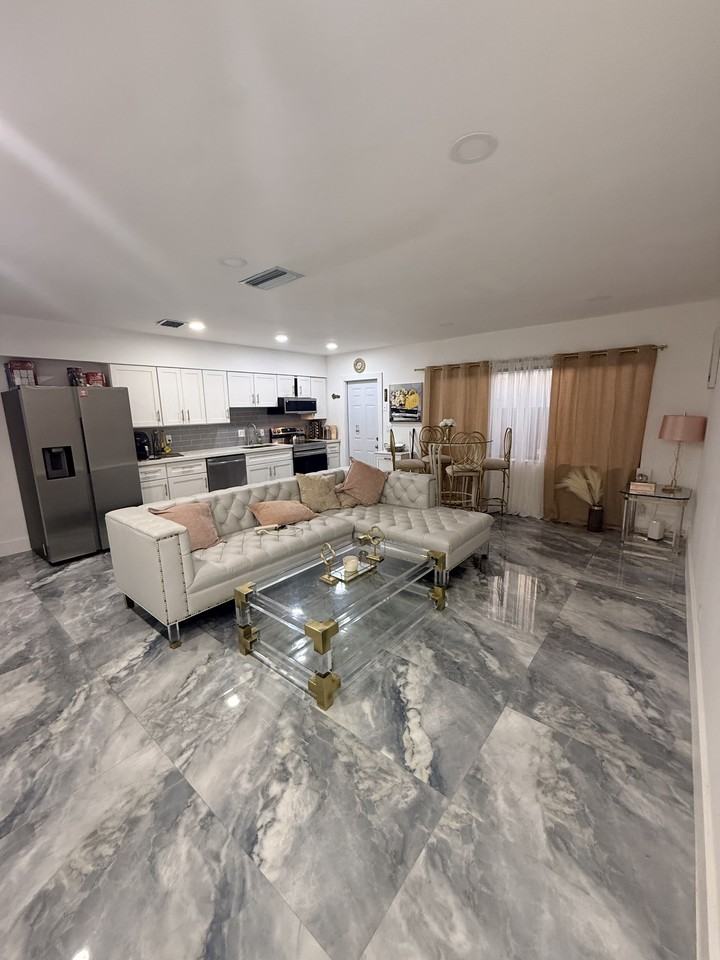 2448 Wilson St #2 - Photo 3 of 11