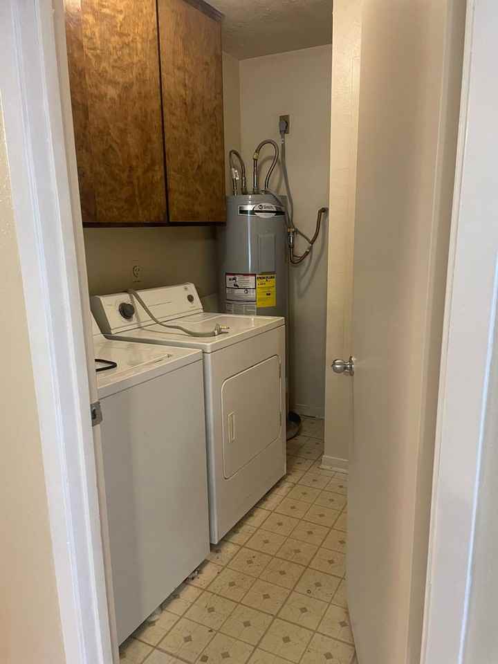 2524 Hickory Dr - Photo 5 of 19