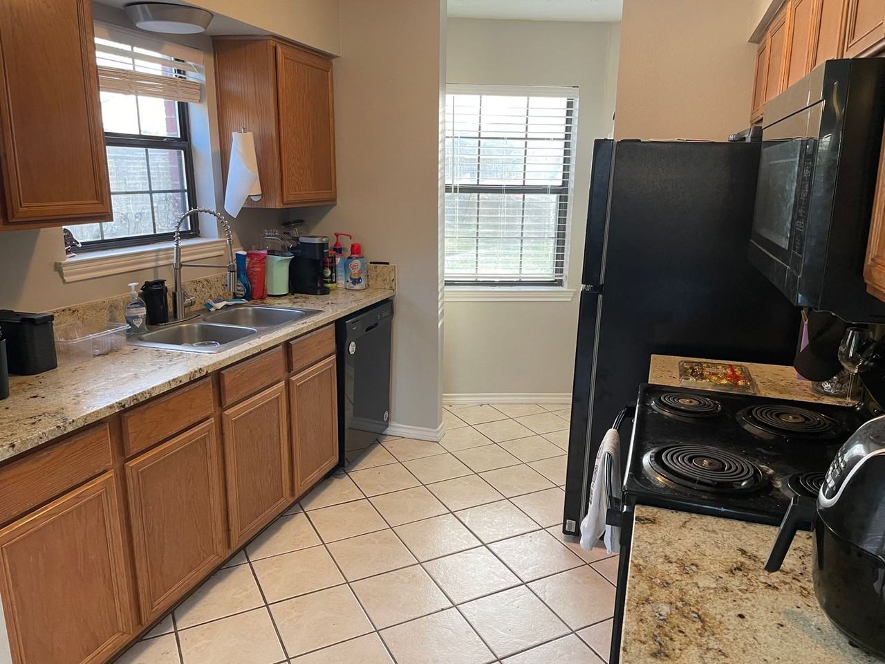 1906 Holleman Dr W - Photo 5 of 13