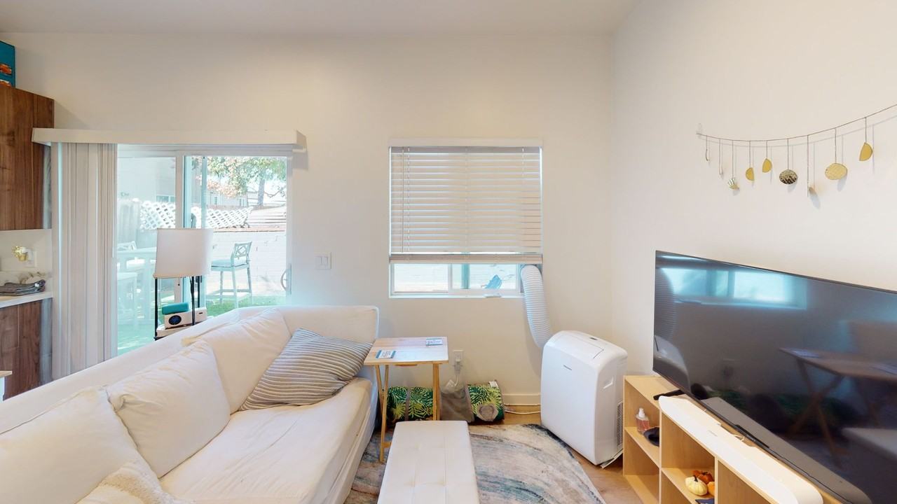 6271 Mary Lane Dr - Photo 3 of 15