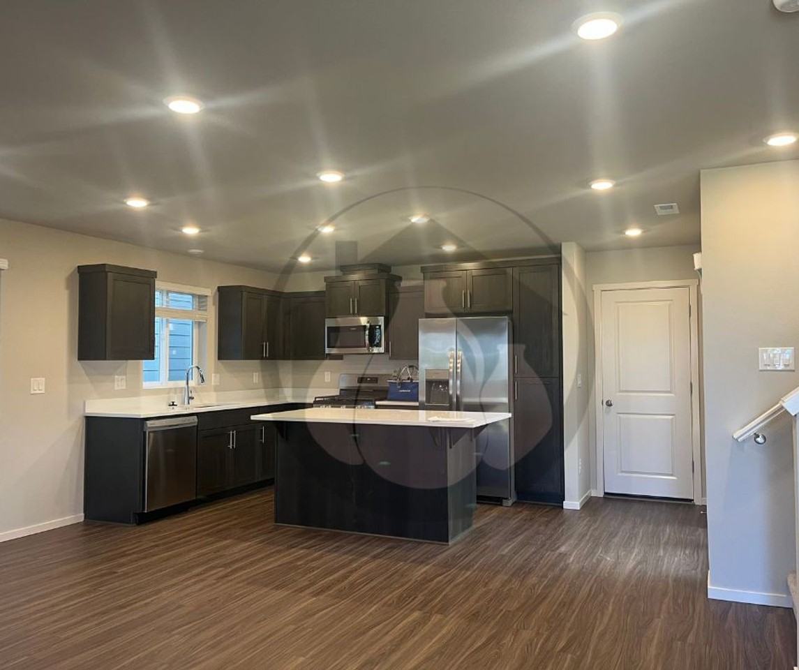 618 Merriott Ln - Photo 2 of 6