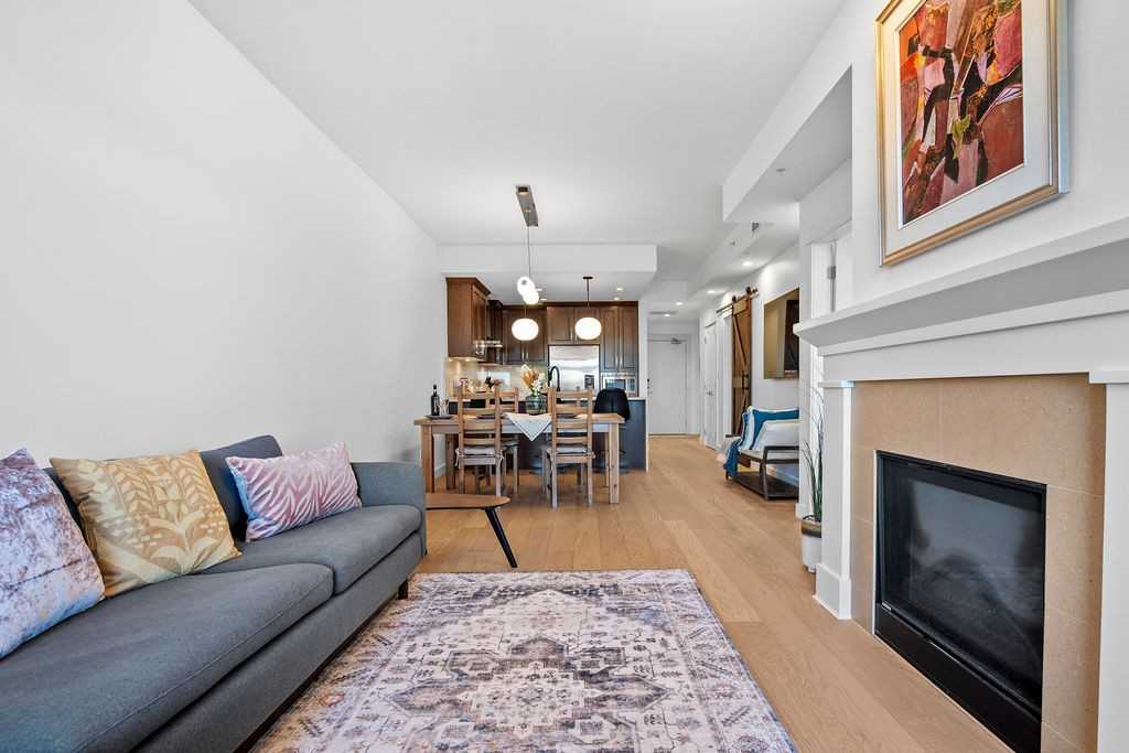 5011 Springs Blvd Unit 111 #1 - Photo 5 of 21