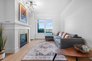 featured image of 5011 Springs Boulevard #1