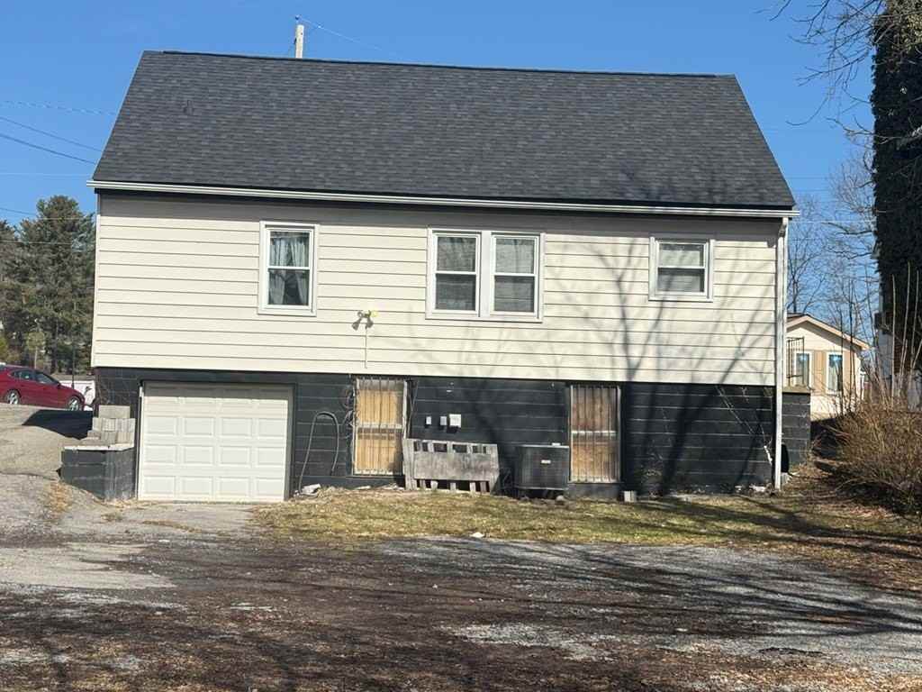 2986 Robert C Byrd Dr - Photo 4 of 31