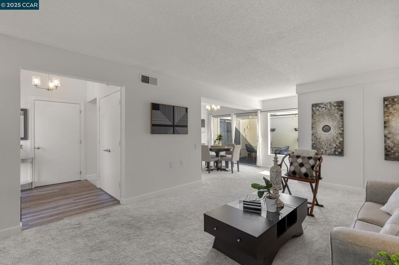 2017 Pine Knoll Dr #4 - Photo 7 of 21