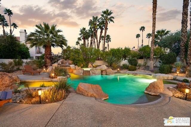 364 Oakmont Dr - Photo 4 of 50