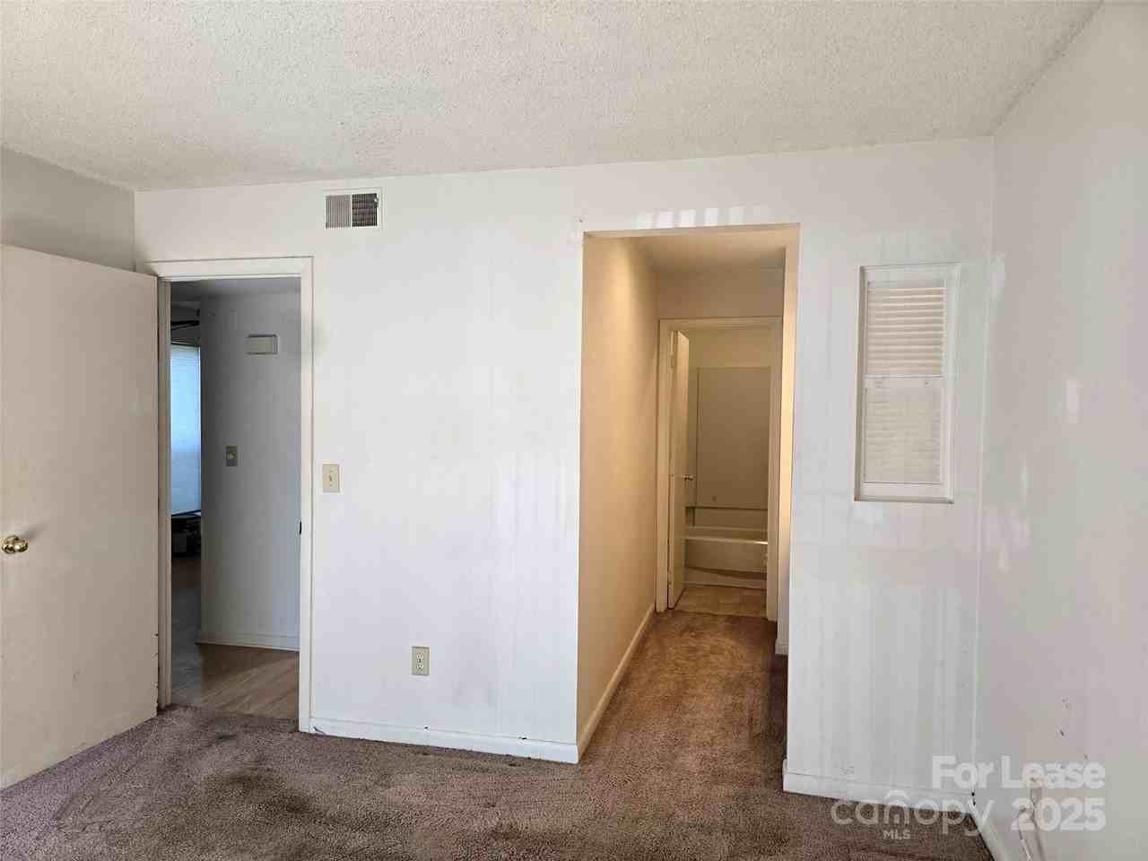 4524 Sharon Chase Dr Apt A #A - Photo 3 of 7